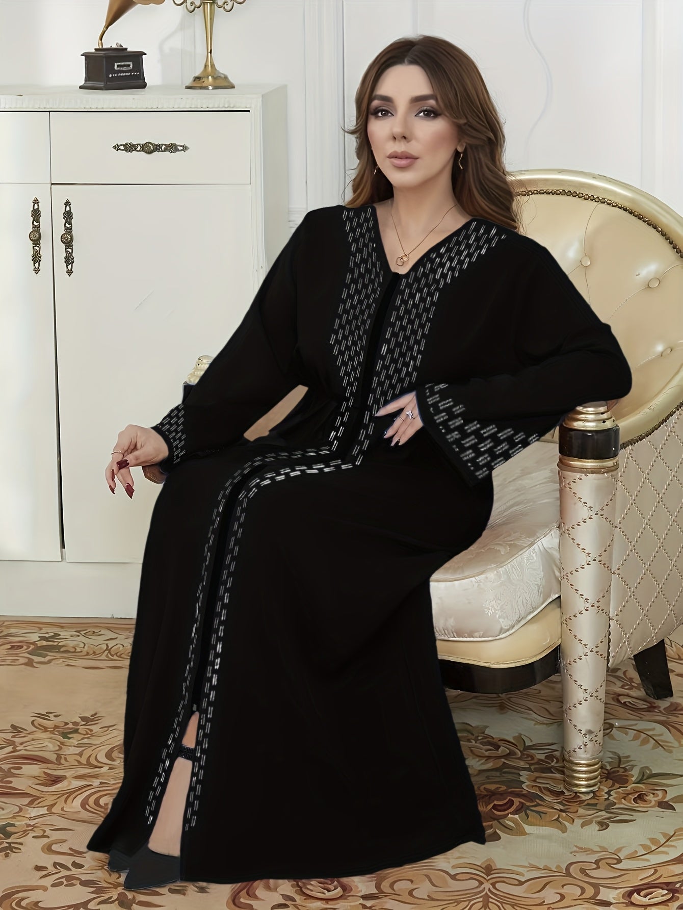 alalar | Golden Velvet Abaya Kaftan – Floral Embroidered Modest Dress for Ramadan & Eid