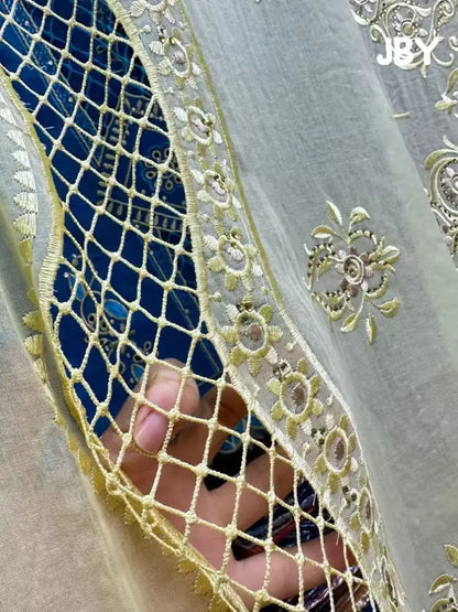 alalar | Luxury Embroidered Cotton Hijab Scarf – African & Dubai Style