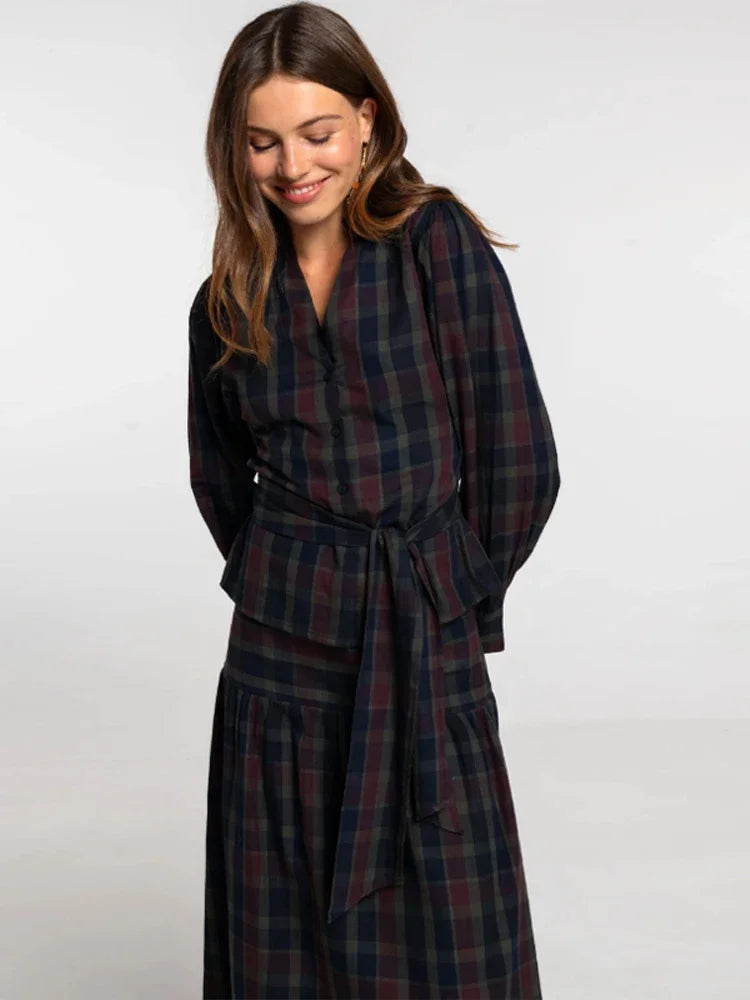 alalar | Elegant Pleated Checkered Two-Piece Suit – Lantern Sleeve Office Set (Autumn 2025)