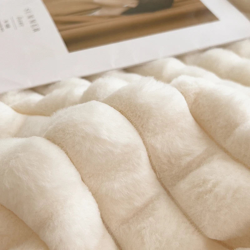 alalar-Luxury Double Layer Faux Rabbit Fur Throw Blanket-بطانية فاخرة مزدوجة الطبقات من فرو الأرنب الصناعي