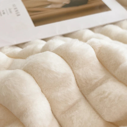 alalar-Luxury Double Layer Faux Rabbit Fur Throw Blanket-بطانية فاخرة مزدوجة الطبقات من فرو الأرنب الصناعي