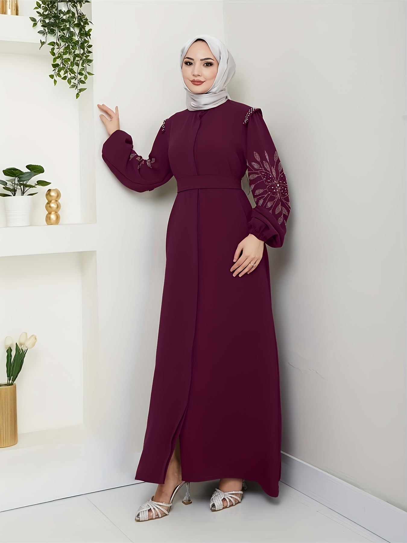 alalar | Elegant Black Abaya with Hand-Placed Rhinestone Embellishments