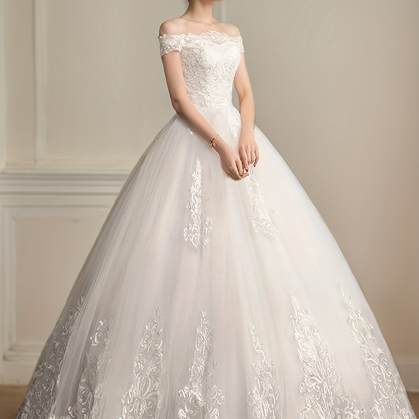 alalar Ladies' Light Luxury Off-Shoulder Wedding Dress- فستان عرس راقي